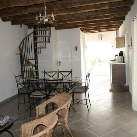 بيت للعطل House Du Moulin 1