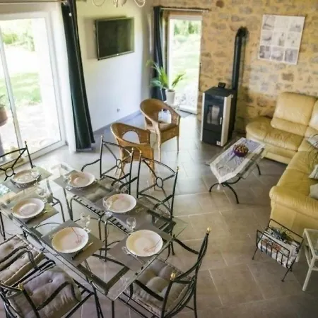 House Du Moulin 1 بيت للعطل Aynac